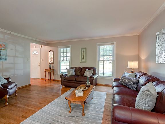 5th image of 4361 Farm House Ln