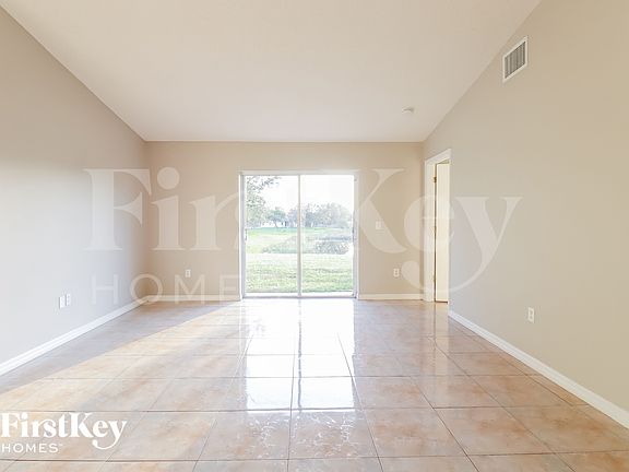 4th image of 13353 Prestwick Dr