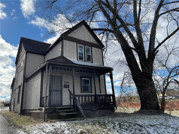 358 N Adams St, Akron, OH 44304