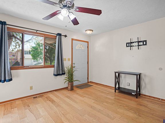 5th image of 5430 W Cleveland Ave