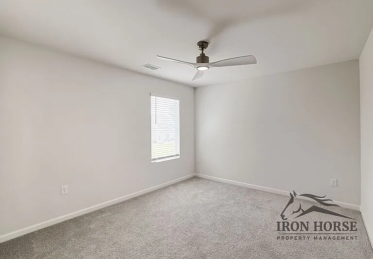 835 Baker View Ln — Photo 29