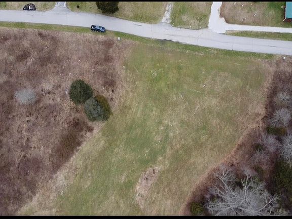 4th image of Dog Creek Ln