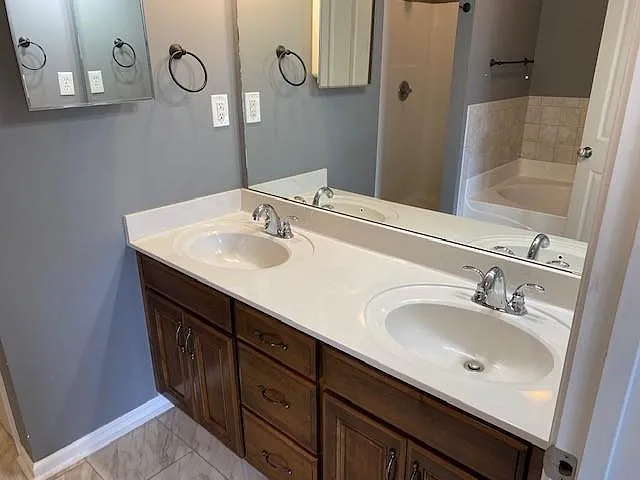 3534 Southwood Dr — Photo 9