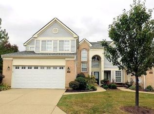 4166 Lakeknoll Dr, Mason, OH 45040