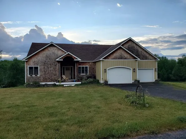 80 Watsons Ridge Rd, North Hero, VT 05474