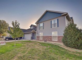 4300 Westchester Dr NE UNIT D, Cedar Rapids, IA 52402