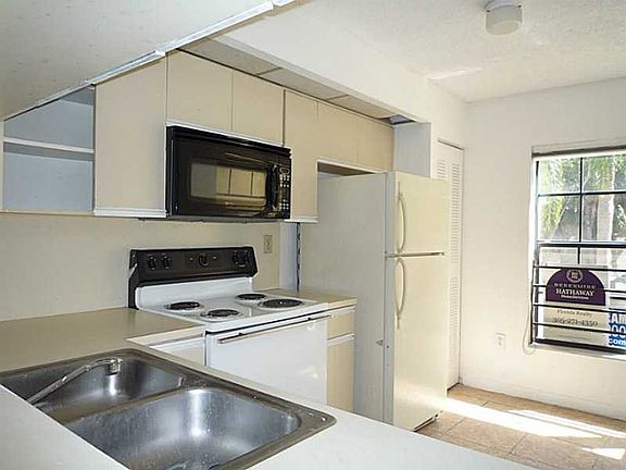 4th image of 8956 SW 128th Ct #C203
