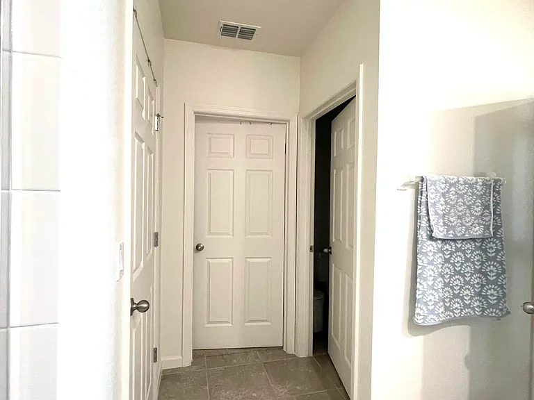 10574 SW Cambria Ln — Photo 27