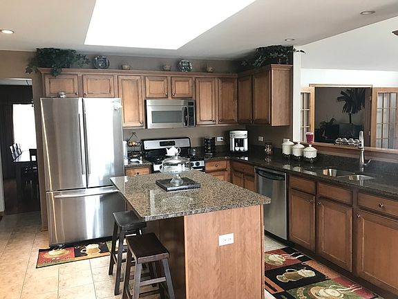 3rd image of 10524 Thornham Ln