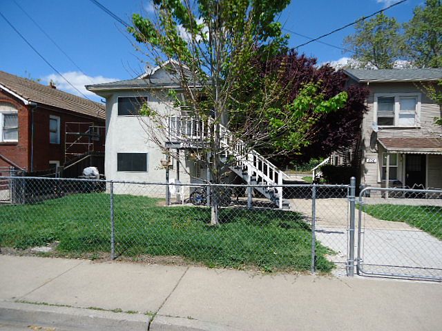 1st image of 508 B St APT 2