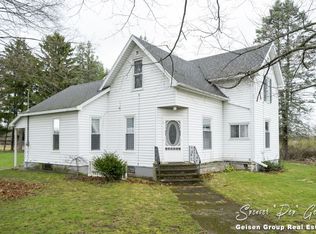 9306 S Sheridan Rd, Fenwick, MI 48834