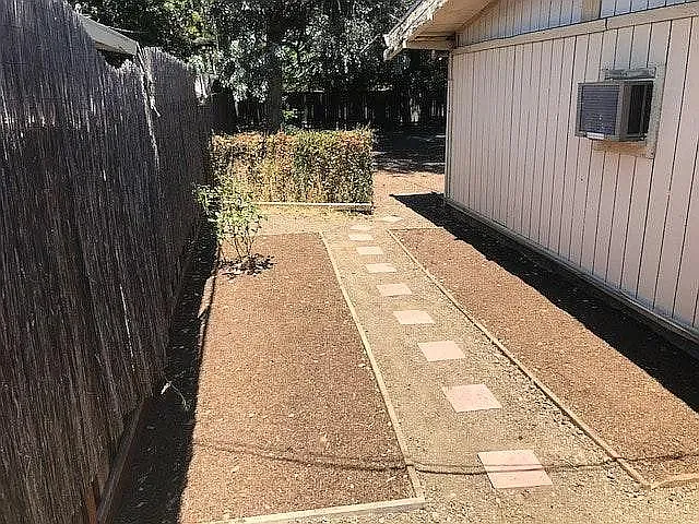 18741 Hanna Dr — Photo 18