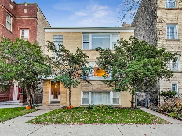 7551 N Claremont Ave, Chicago, IL 60645