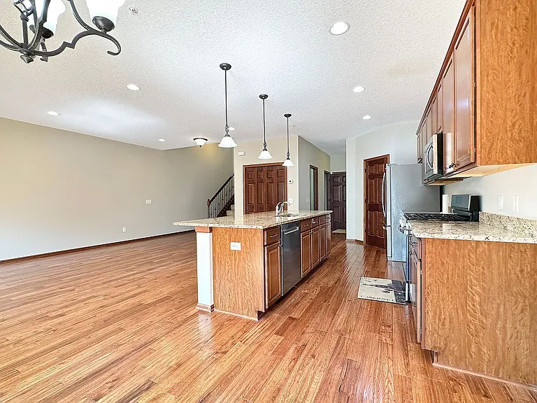 9496 Declaration Dr — Photo 5