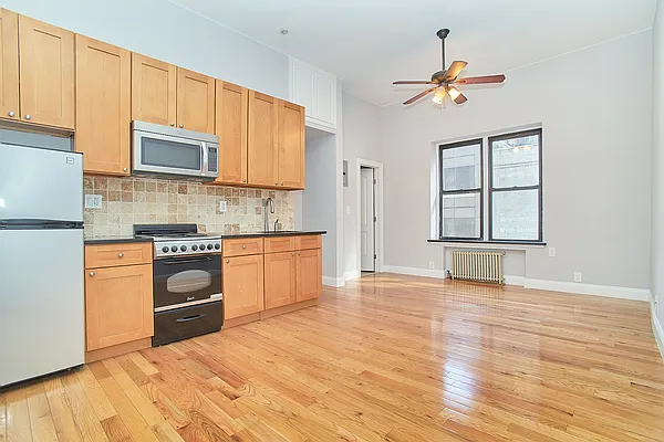 Rented by Living New York | media 9