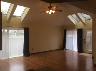2616 Leona Ln, Coraopolis, PA 15108