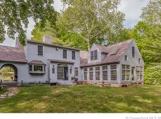 18 Parkwood Rd, Baltic, CT 06330