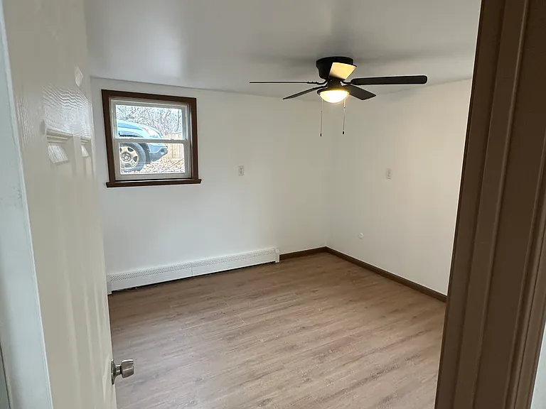 292 Rumbold Ave #3 — Photo 15