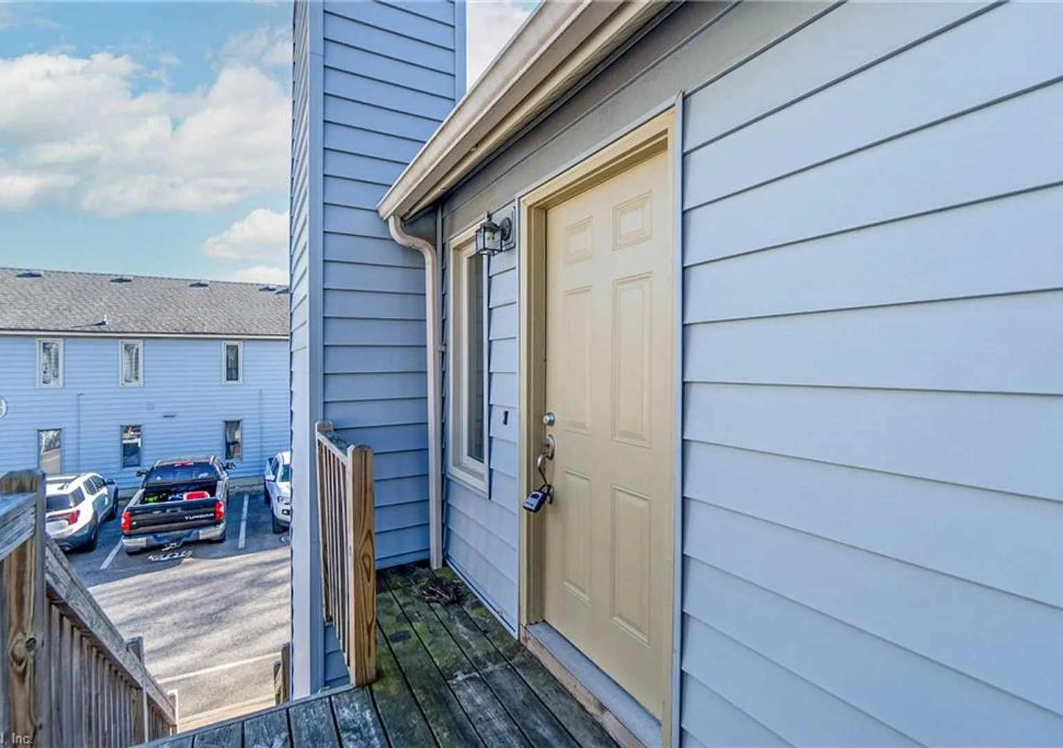 Coastal Living in Shadowlawn Spacious 2 Bed, 2 Bath Condo Minutes from the Oceanfront — Photo 4