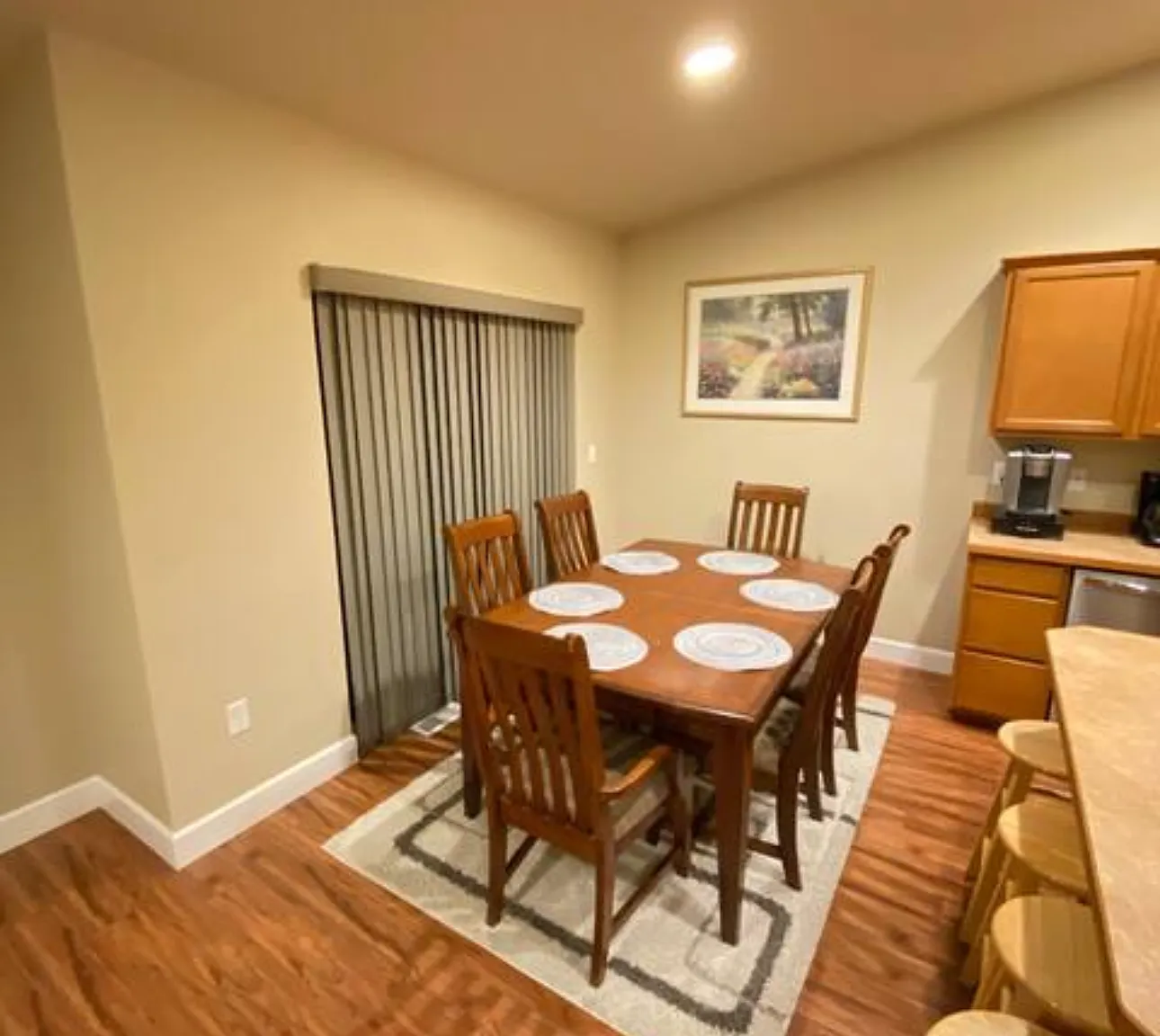 4 bed, 1742 sqft, $3,300 — Photo 4