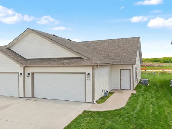 2713 Amelia Ln, Salina, KS 67401