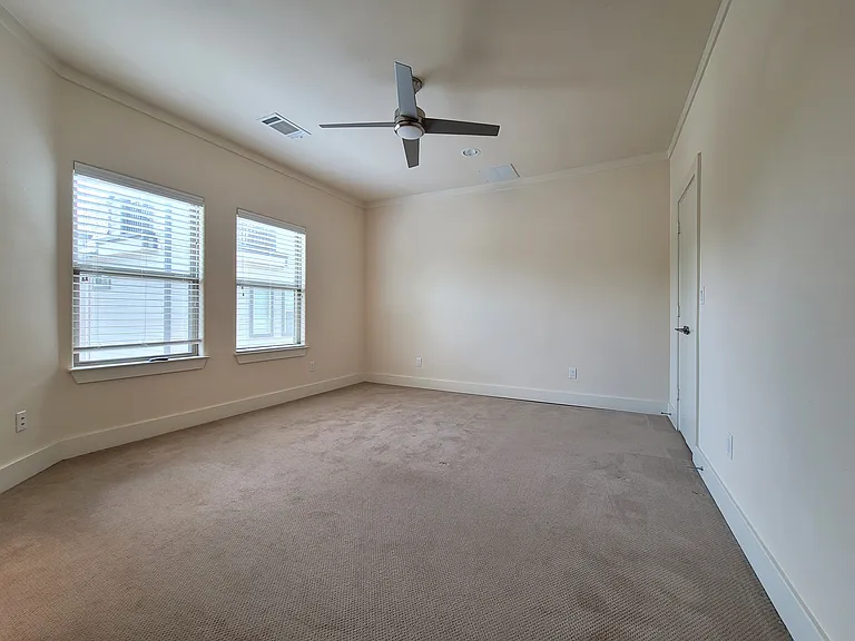 5905 Ross Ave #5 — Photo 18