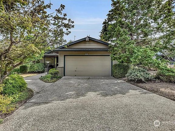 3rd image of 9602 42nd Ave NE