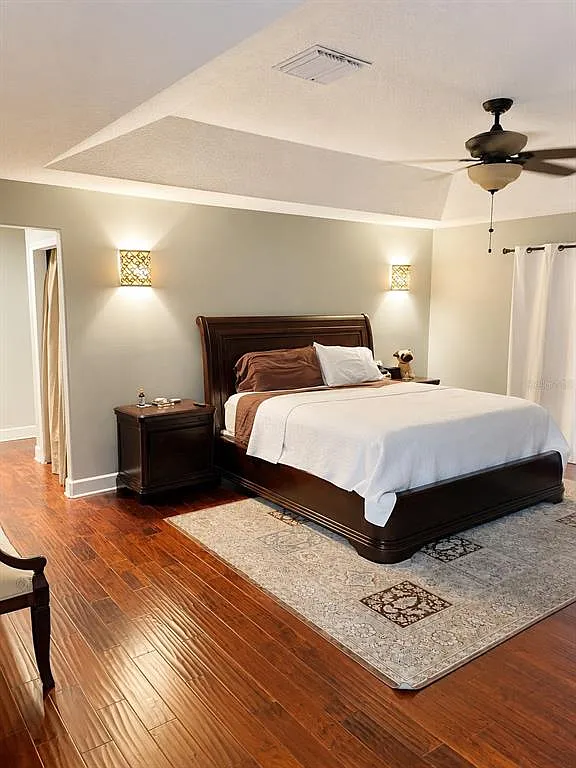 5 bed, 3.0 bath, 2976 sqft, $3,300 — Photo 2