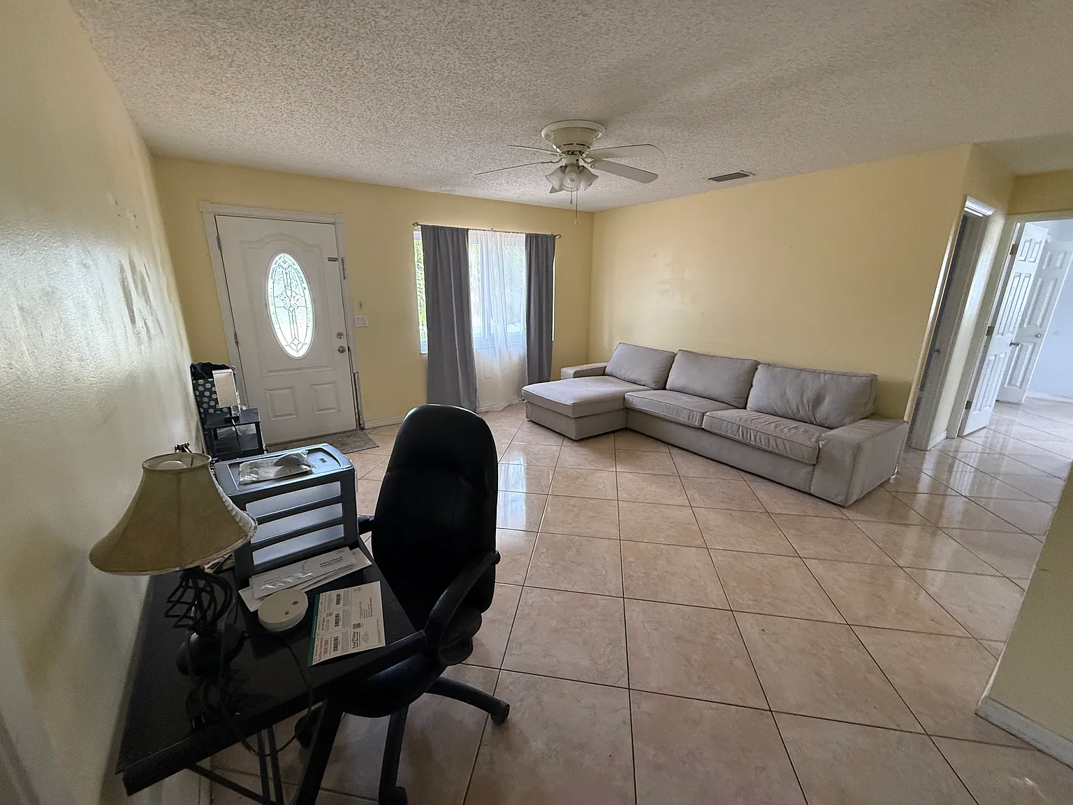 3 bed, 929 sqft, $1,800 — Photo 3