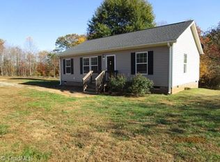 141 Oak Rd, Mayodan, NC 27027