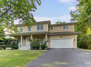 347 Saint Charles Rd, Glen Ellyn, IL 60137