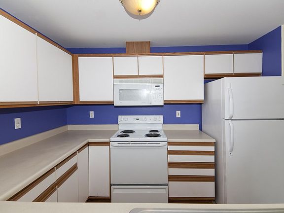 2nd image of 4242 Wintergreen Cir APT 364
