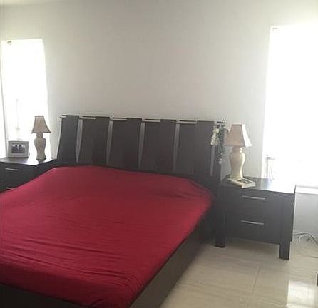 5th image of 251 172nd St #306