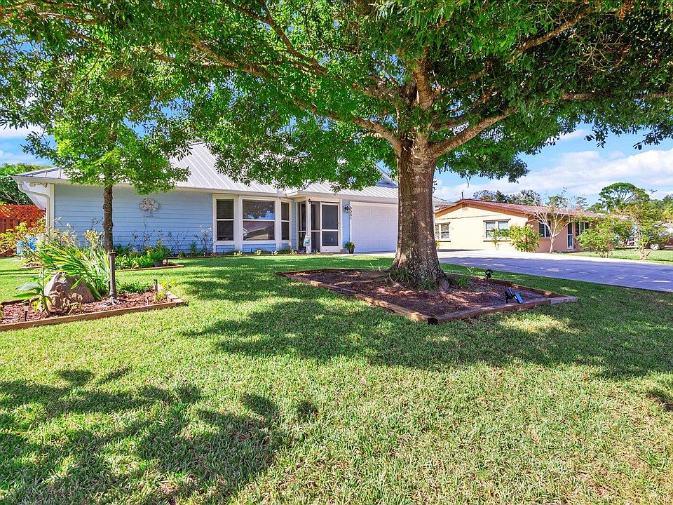 1st image of 6551 SE Clairmont Pl