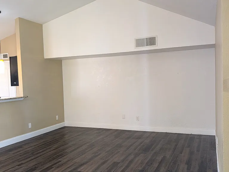 4423 Chapman St #2 — Photo 6