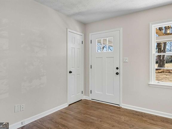 3rd image of 4220 Kent Dr
