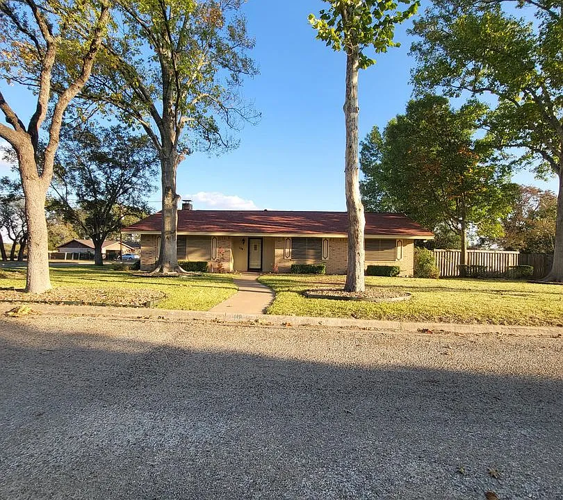 119 Wedgewood Ln
