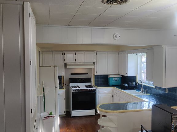 5th image of 11701 Pollyanna Ave