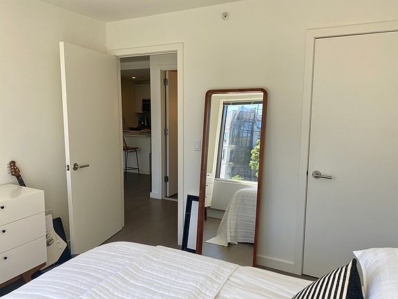 5th image of 250 N 10th St APT 313
