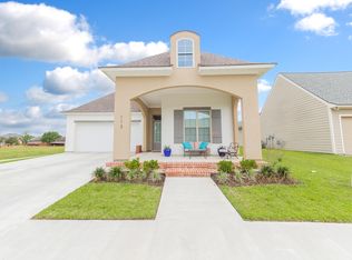 113 Sugar Ridge Ln, Youngsville, LA 70592