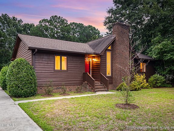 2nd image of 102 Southridge Drive
