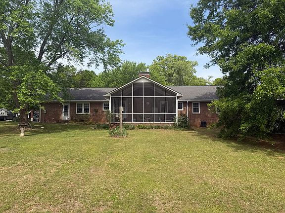 2nd image of 210 Redcliffe Rd
