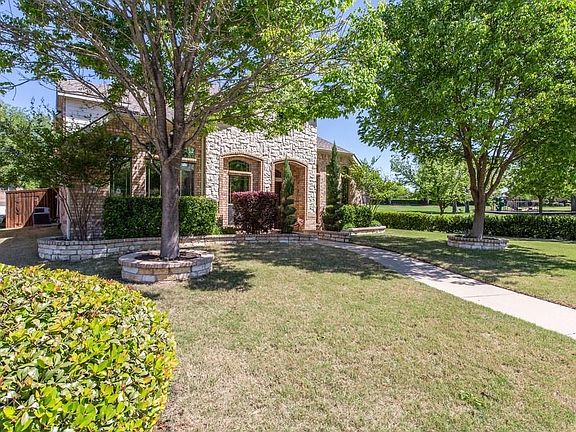 2nd image of 10908 Coralberry Dr