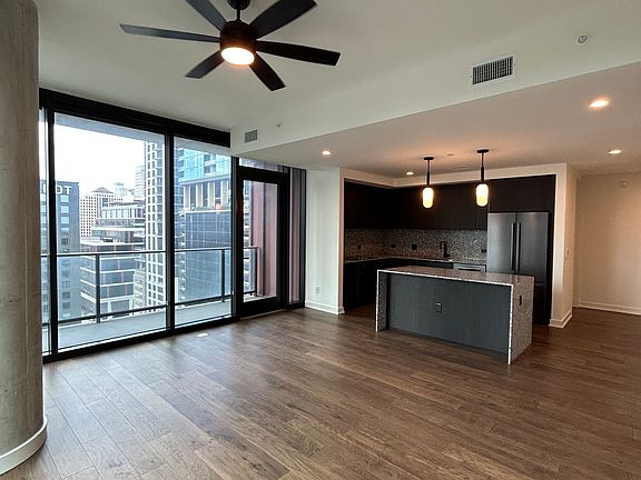 5th image of 84 East Ave #1509