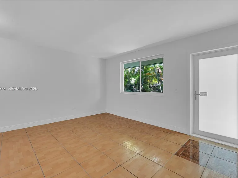 1730 NW 55th Ter #1730 — Photo 6