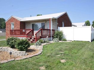 75 E Rosewood Dr, East Alton, IL