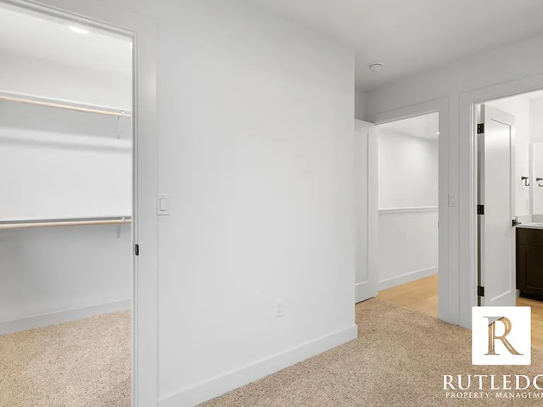 565 G St #1 — Photo 13