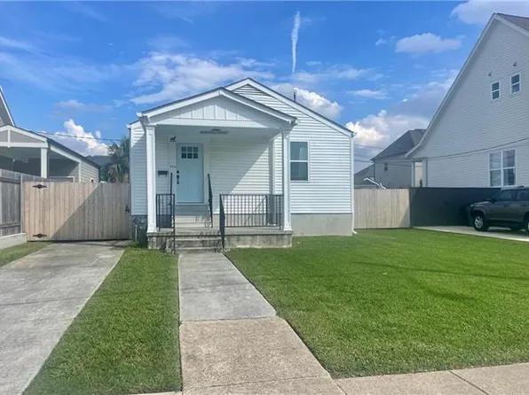 216 Maple Ridge Dr, Metairie, LA 70001