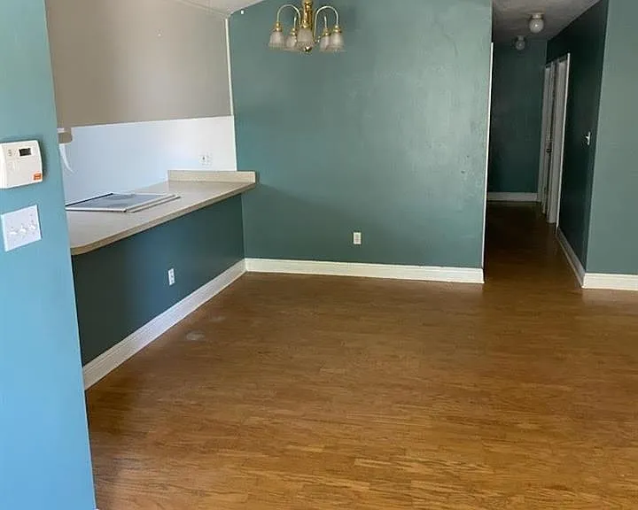 3201 Addison Ln — Photo 2