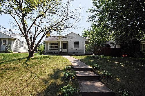 1st image of 1722 Race St